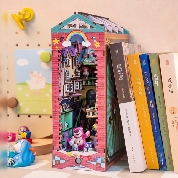 Toy Story DIY Book Nook Kit