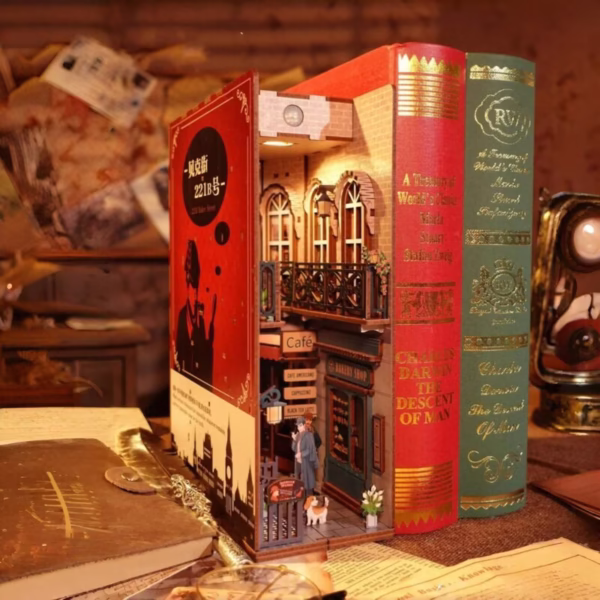 Baker Street 221B Book Nook Kit
