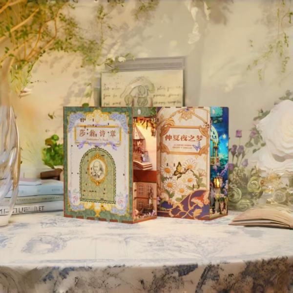 Shakespeare's classics A Midsummer Night Book Nook Kit