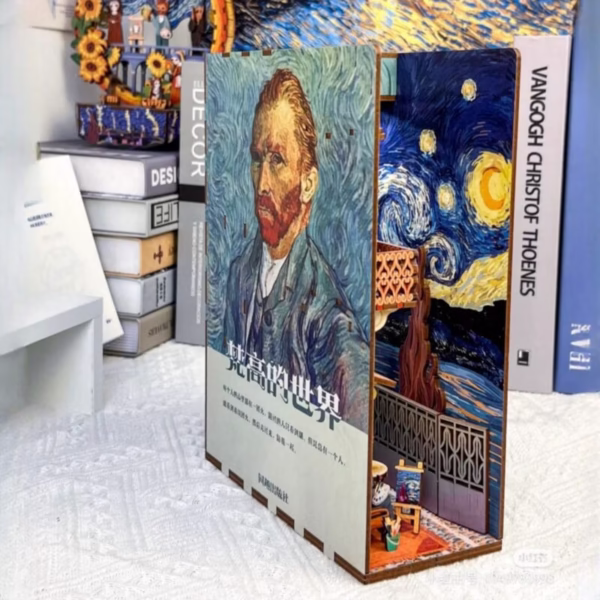 The world of Van Gogh Book Nook Kit