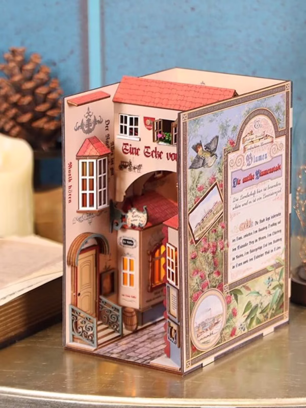 2024/07/1000235305.jpg The Ancient City of Flowers Book Nook Kit