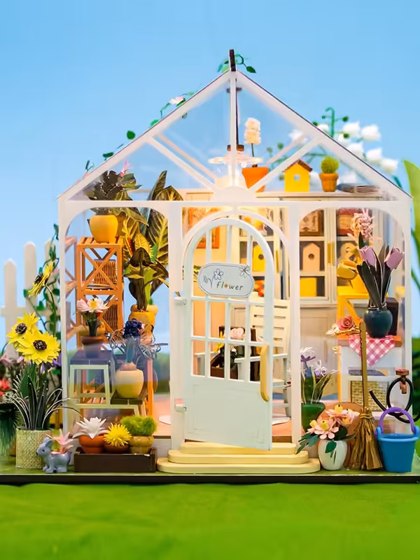 img_0768 Transparent Sunshine Flowers Mini Doll House
