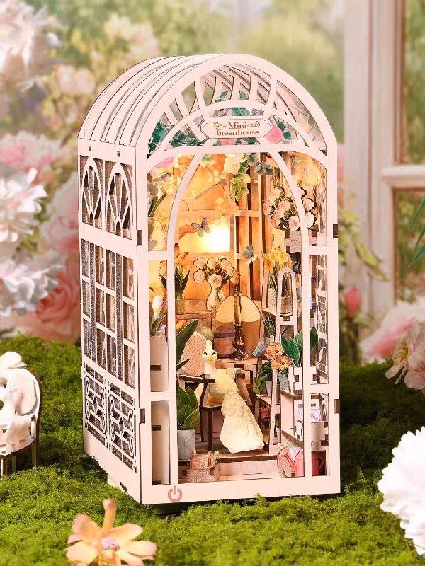 Peacock Garden DIY Book Nook Kit