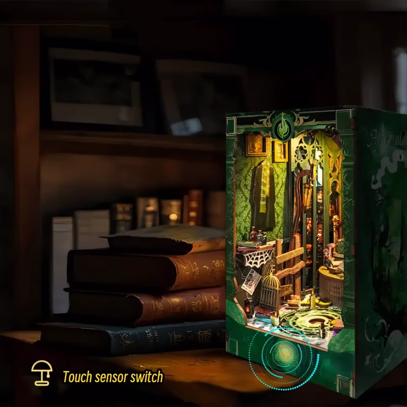 Mini Size Serpent House DIY Book Nook Kit
