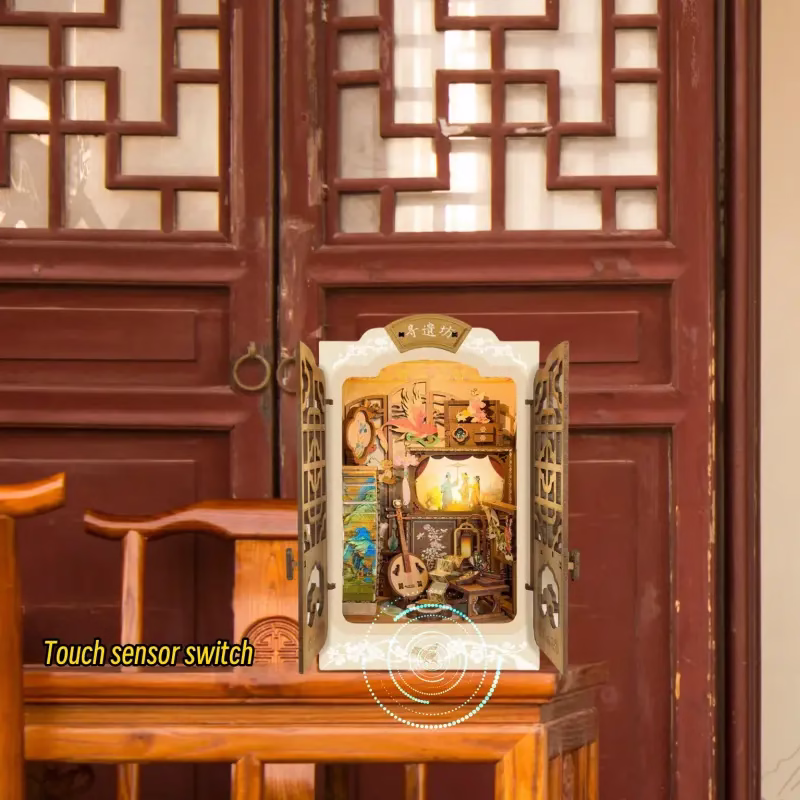 Mini Size Heritage Seekers' Workshop DIY Book Nook Kit