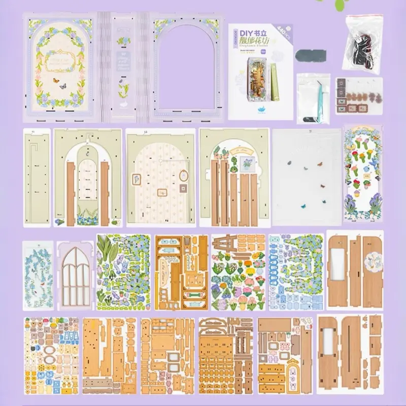 LE FLEURISTE Fragrant Flower Shop — 180° Foldable DIY Book Nook Kit