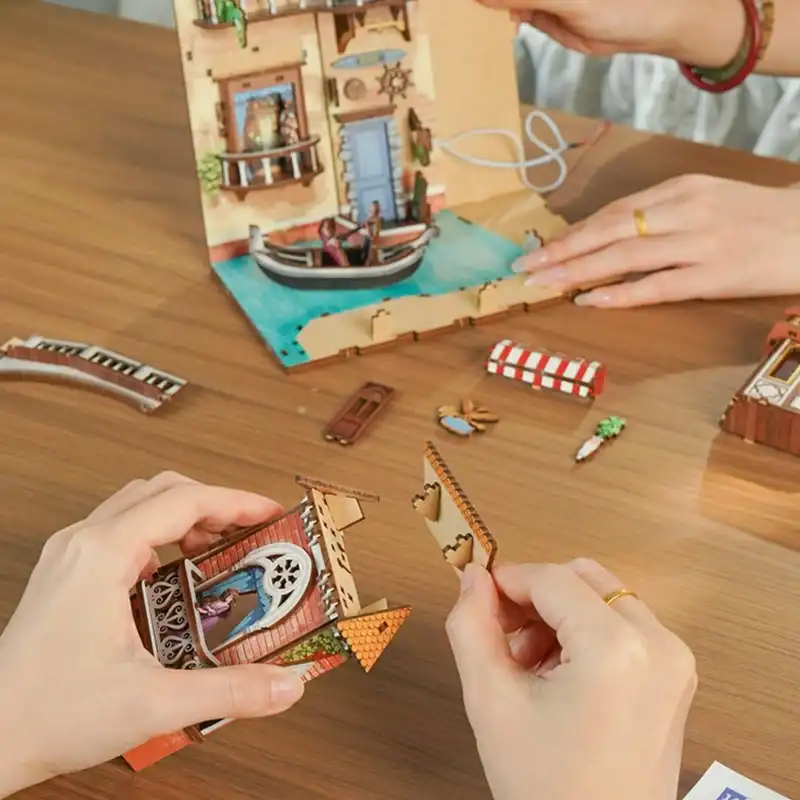 Venetian Reverie Gondola Book Nook Kit