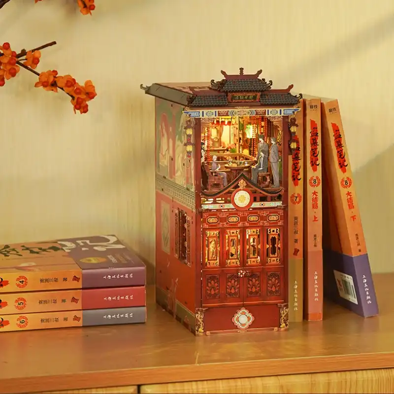 The Lost Tomb - Time Raiders - New Moon Hotel DIY Book Nook Kit