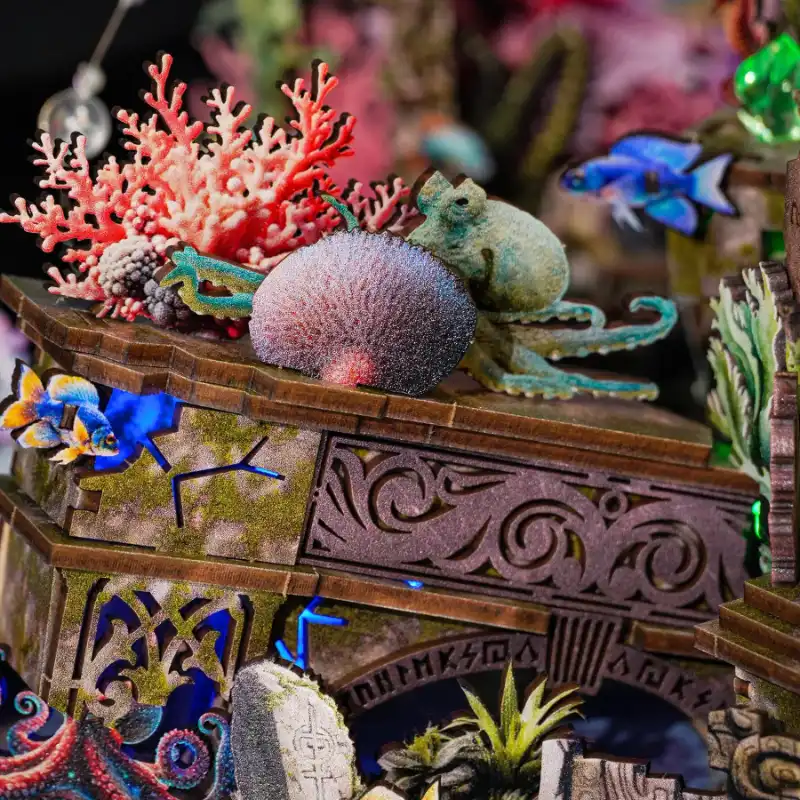 Atlantis: The Lost City – Underwater World DIY Book Nook Kit