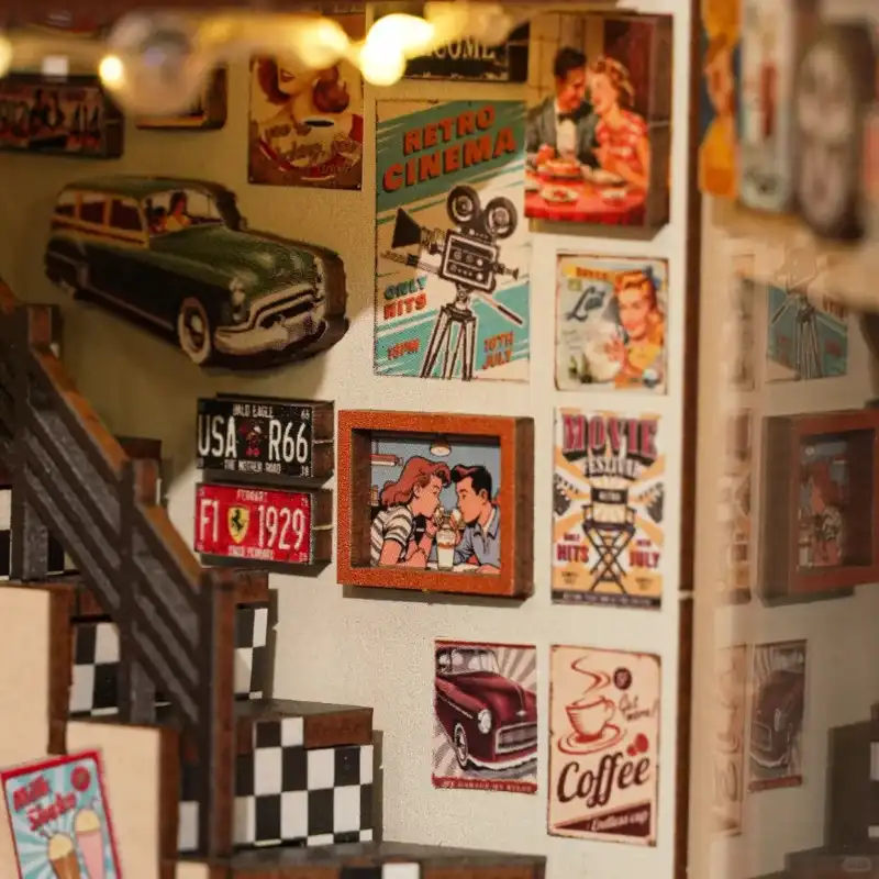 1950s Retro American Diner DIY Book Nook Kit