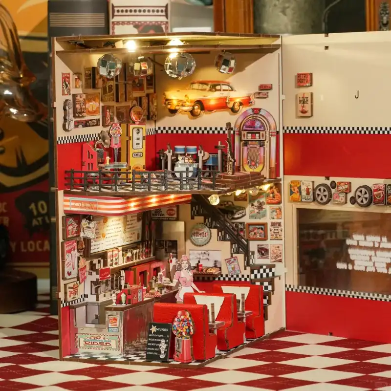 1950s Retro American Diner DIY Book Nook Kit