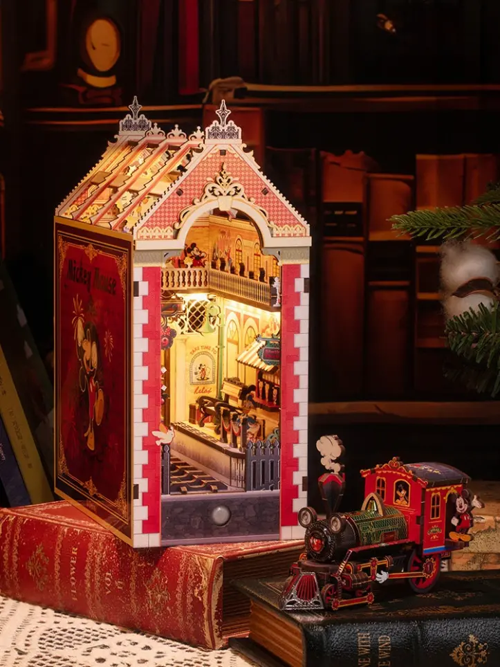 Mickey and His Friends DIY Book Nook Kit