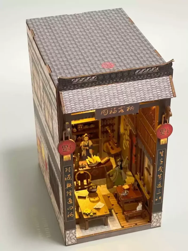 A Dream in the Martial World - Tongfu Inn Book Nook – Ancient Chinese Inn Diorama Bookend