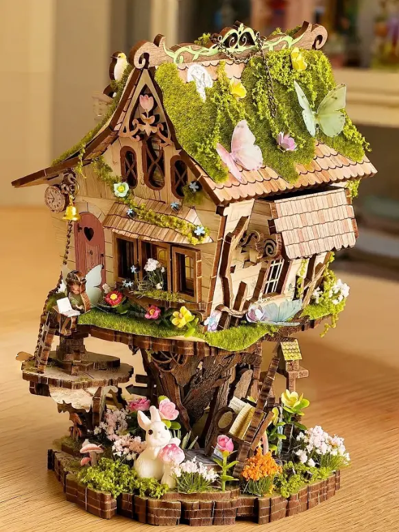 Rowen’s Treehouse DIY Miniature Dollhouse Kit