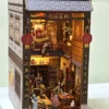 A Dream in the Martial World - Tongfu Inn Book Nook – Ancient Chinese Inn Diorama Bookend